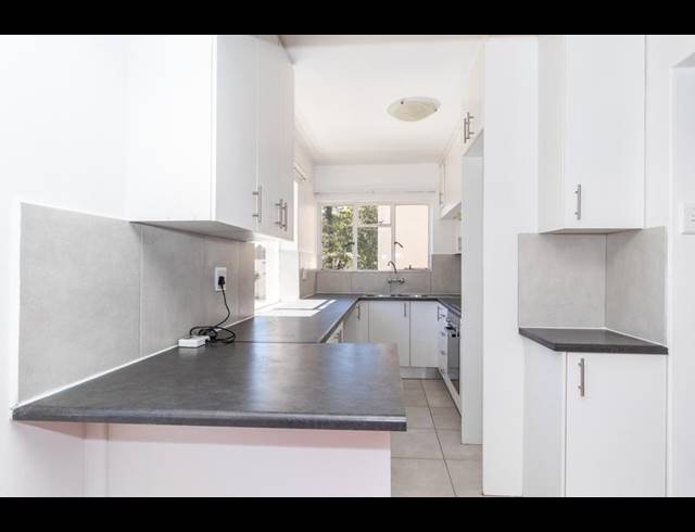 2 BEDROOM PROPERTY TO RENT IN WYNBERG UPPER